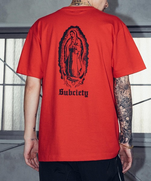 Футболка, крой оверсайз, бренд Subciety, цвет красный
Футболка, крой оверсайз, бренд Subciety, цвет красный