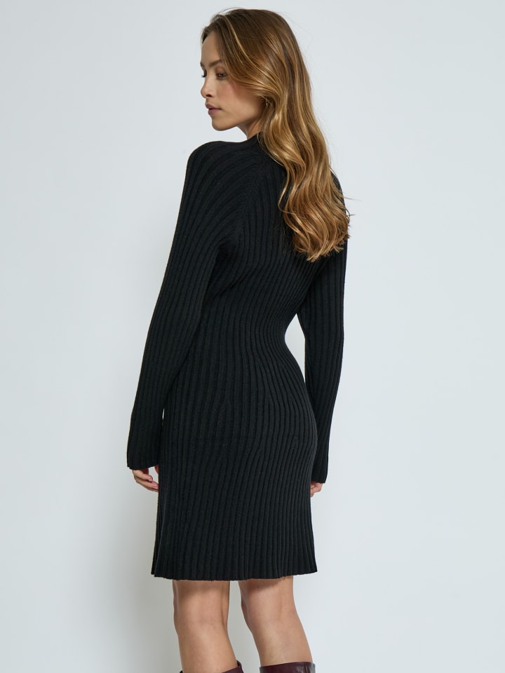 Короткое платье Peppercorn, черный
Короткое платье Peppercorn, черный