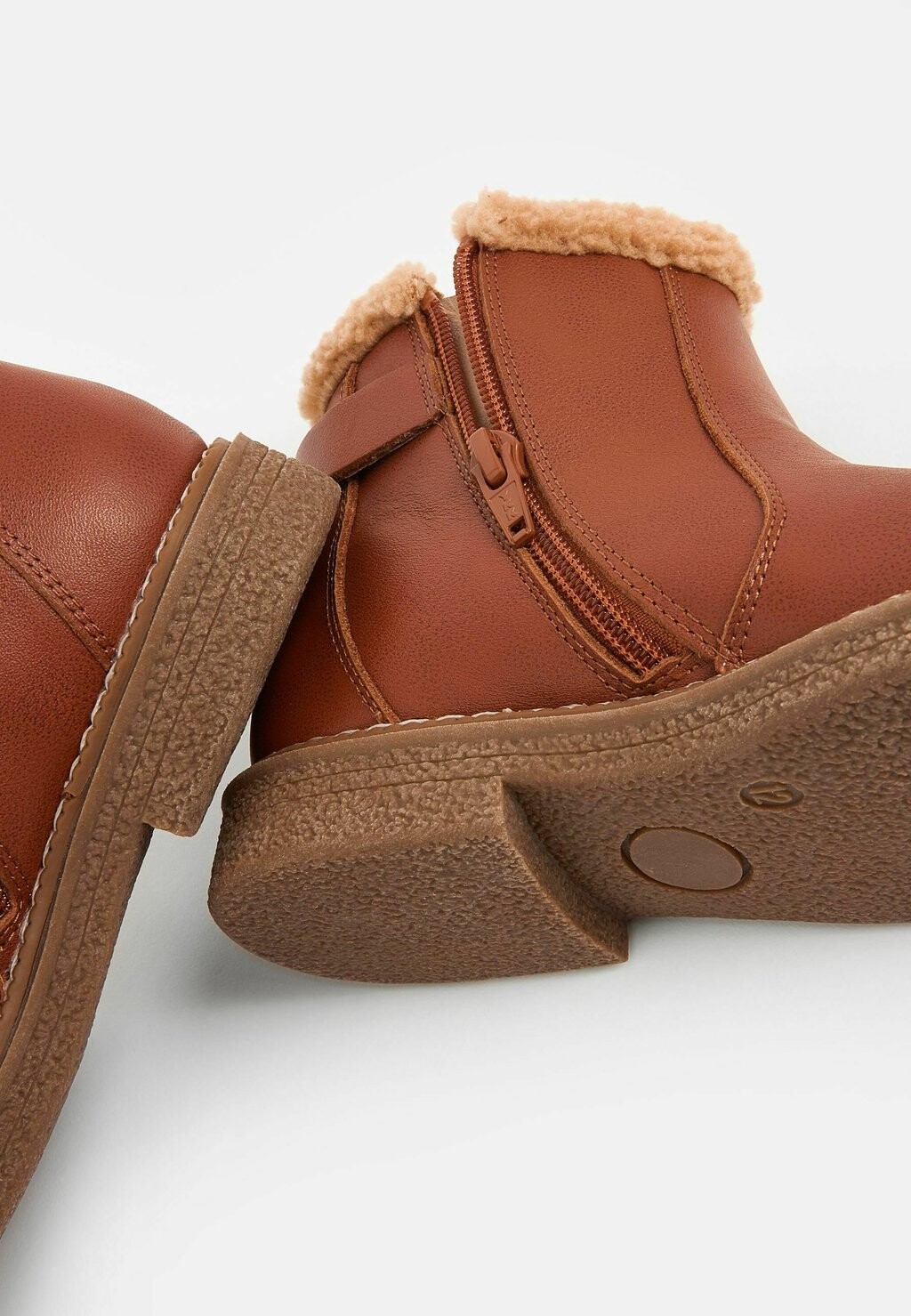 Зимние ботинки BUCKLE Next, коричневый
Зимние ботинки BUCKLE Next, коричневый