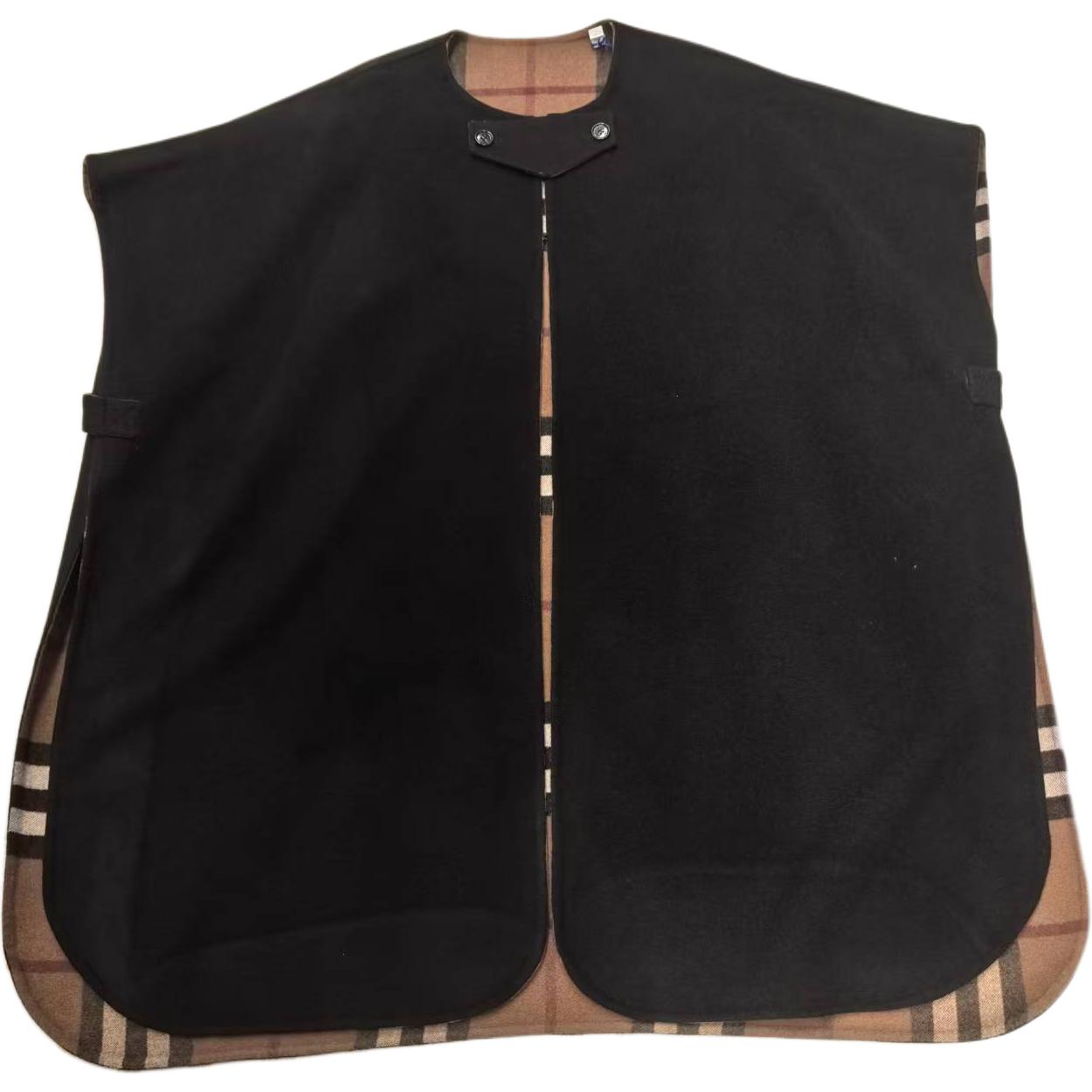 Burberry Женский плащ, черный
Burberry Женский плащ, черный