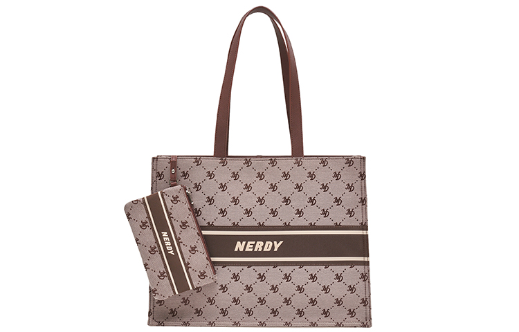 Nerdy Полиэстеровая сумка тоут шоппинг через плечо унисекс коричневая, Brown
Nerdy Полиэстеровая сумка тоут шоппинг через плечо унисекс коричневая, Brown