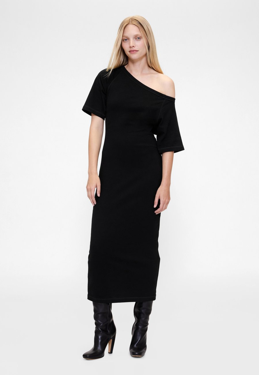 Платье GAP GAPSTUDIO JERSEY OFF-SHOULDER MIDI DRESS, Black
Платье GAP GAPSTUDIO JERSEY OFF-SHOULDER MIDI DRESS, Black