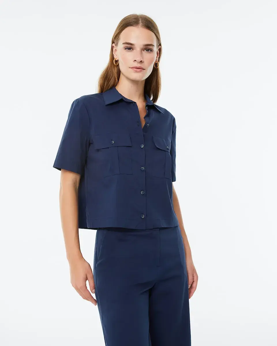 Женская поплиновая рубашка с короткими рукавами и карманами Paz Torras, тёмно-синий
Женская поплиновая рубашка с короткими рукавами и карманами Paz Torras, тёмно-синий
