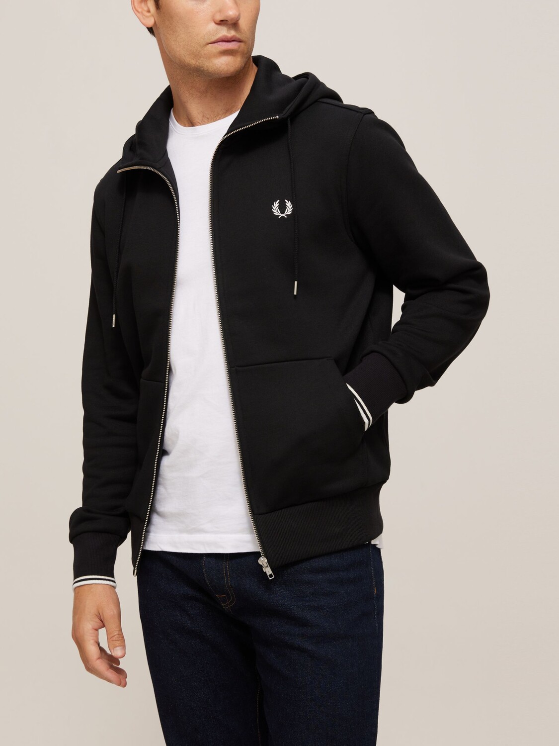 Толстовка на молнии Fred Perry, черный
Толстовка на молнии Fred Perry, черный