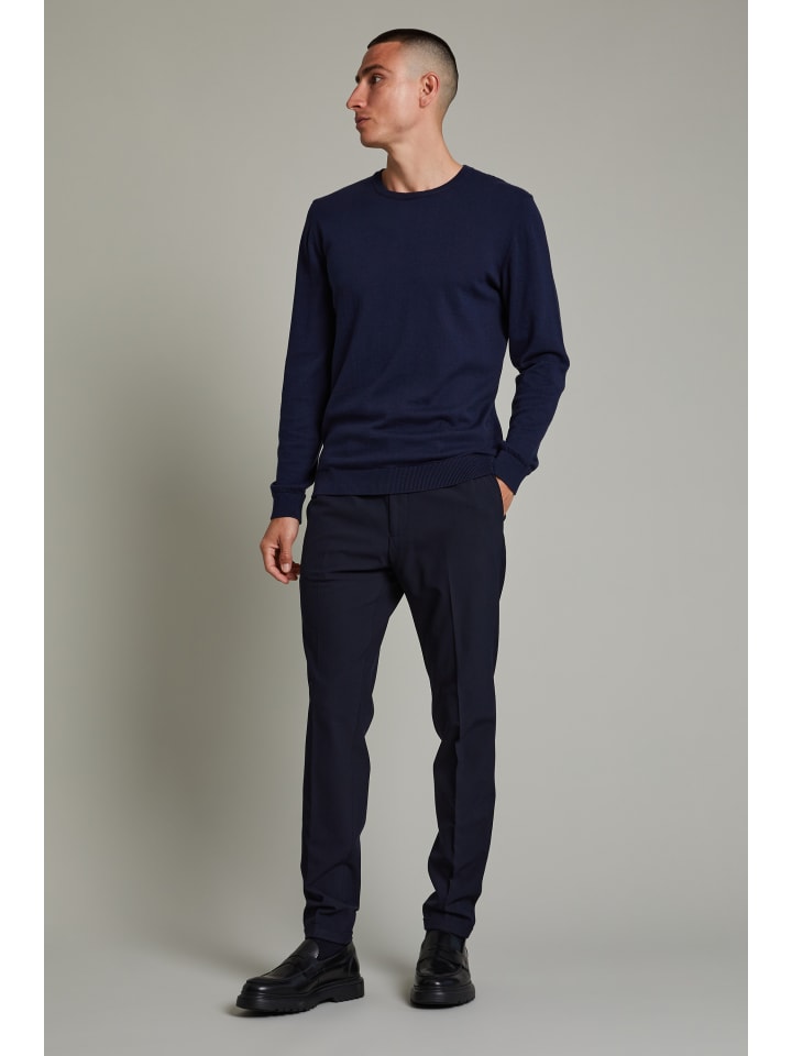 Свитер прямого кроя MAJones темно-синего цвета Matinique
Свитер прямого кроя MAJones темно-синего цвета Matinique