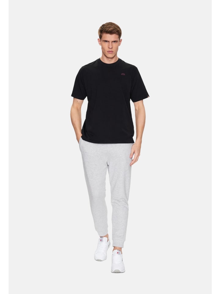 Футболка Vipera черного цвета ellesse
Футболка Vipera черного цвета ellesse