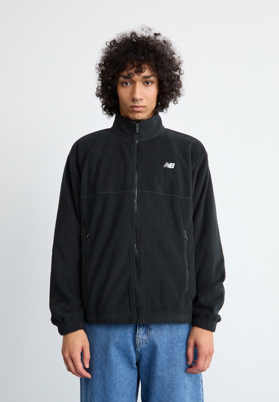 Флисовая куртка New Balance POLAR JACKET, Black
Флисовая куртка New Balance POLAR JACKET, Black