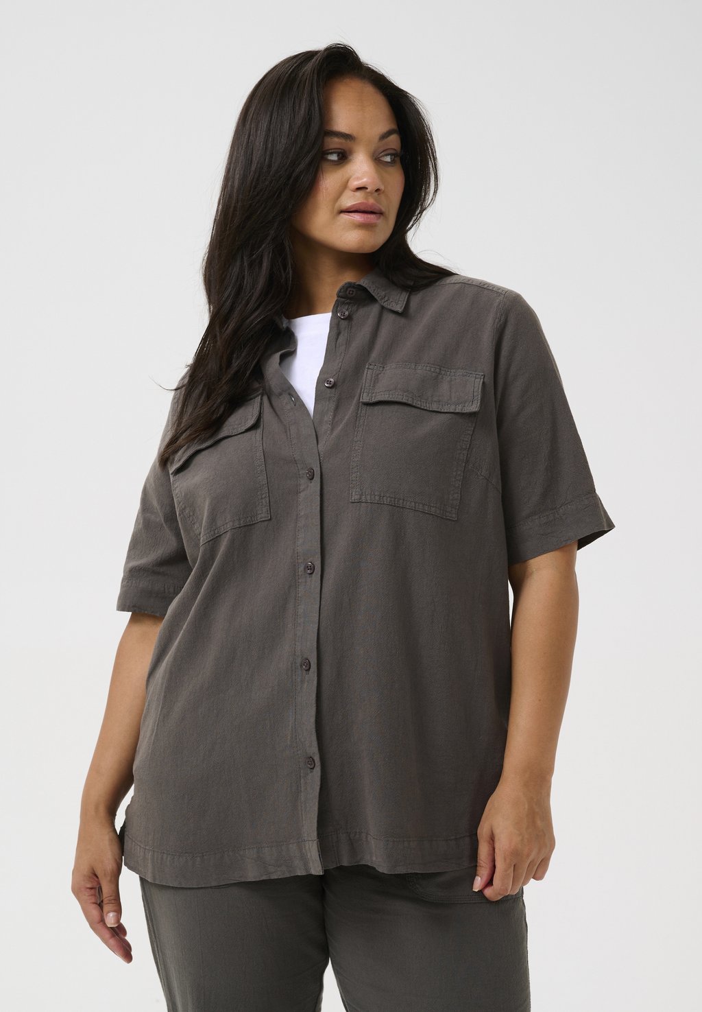 Блузка на пуговицах Kaffe Curve, черный
Блузка на пуговицах Kaffe Curve, черный