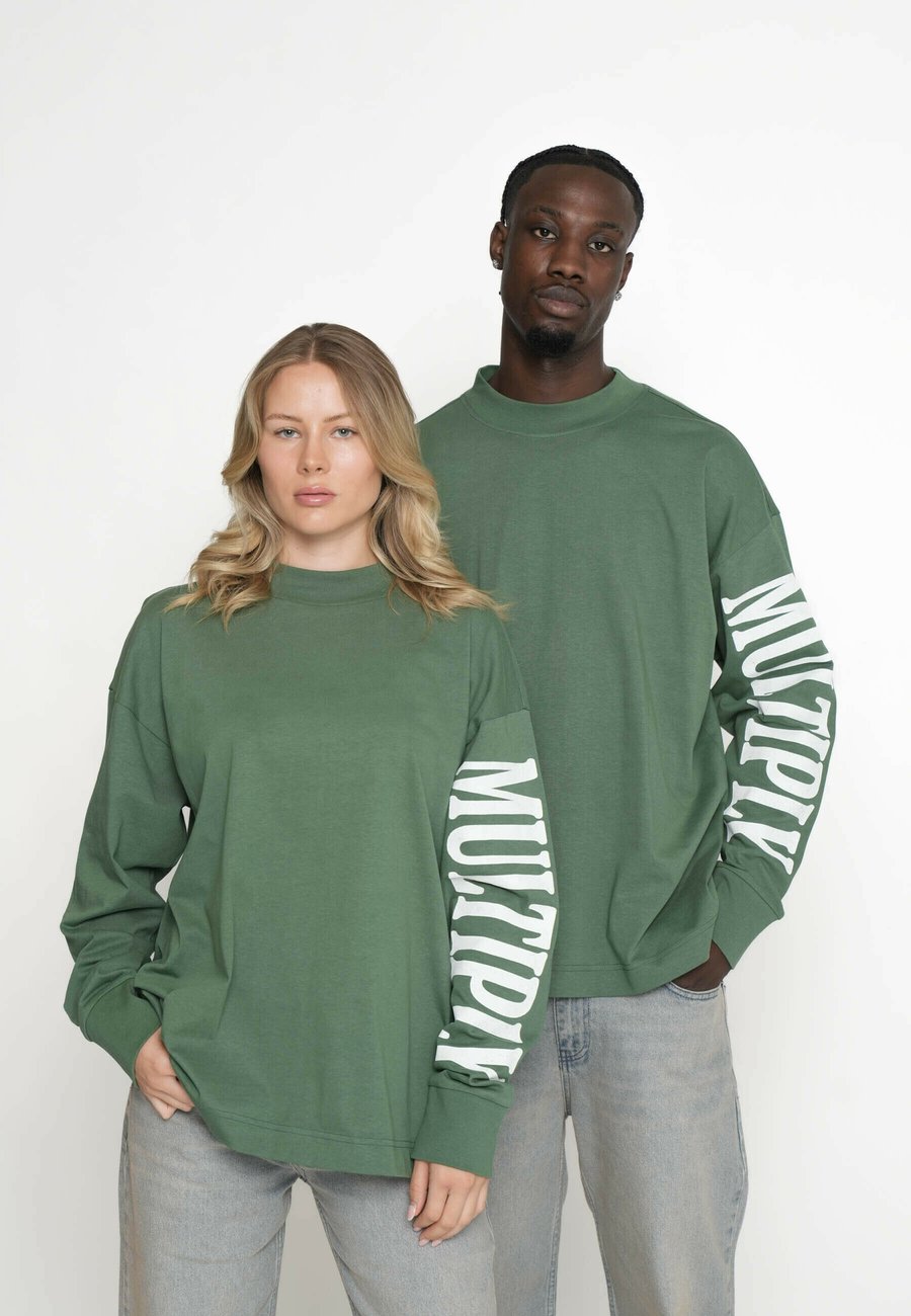 Топ Multiply Apparel OVERSIZE LONGSLEEVE ANATOMY, Myrtle/Green
Топ Multiply Apparel OVERSIZE LONGSLEEVE ANATOMY, Myrtle/Green