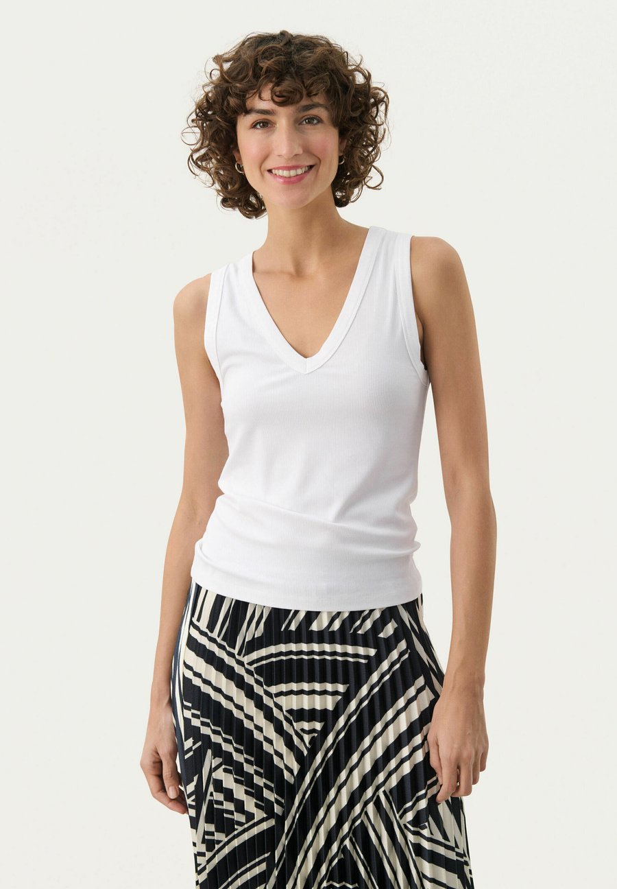 Топ Part Two NIKKIA, Bright White/Off-White
Топ Part Two NIKKIA, Bright White/Off-White