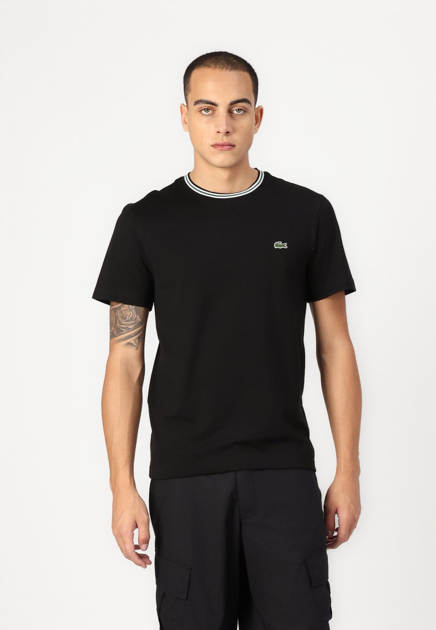 Футболка Lacoste Basic T-shirt, Black, Черный, Футболка Lacoste Basic T-shirt, Black
Футболка Lacoste Basic T-shirt, Black, Черный, Футболка Lacoste Basic T-shirt, Black