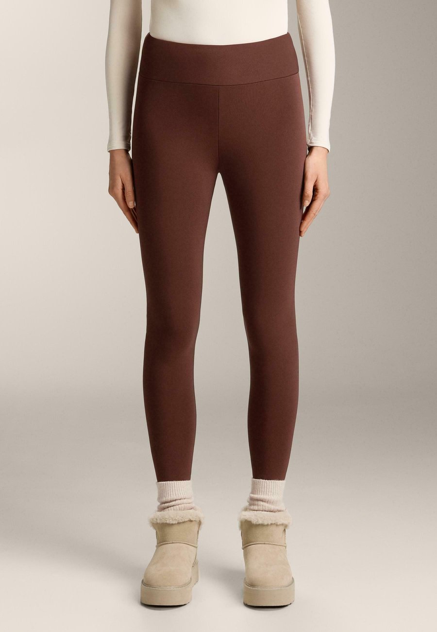 Леггинсы OYSHO SUPER-EXTRA-WARM SEAMLESS 70CM HIGH-RISE 33750825, Mottled Dark Brown
Леггинсы OYSHO SUPER-EXTRA-WARM SEAMLESS 70CM HIGH-RISE 33750825, Mottled Dark Brown