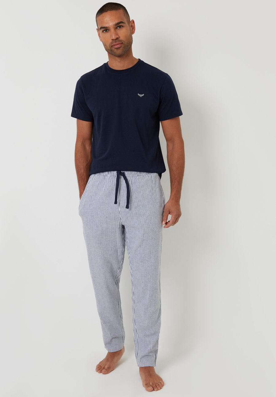 Пижамный комплект Threadbare TYLOR, Navy/Blue
Пижамный комплект Threadbare TYLOR, Navy/Blue