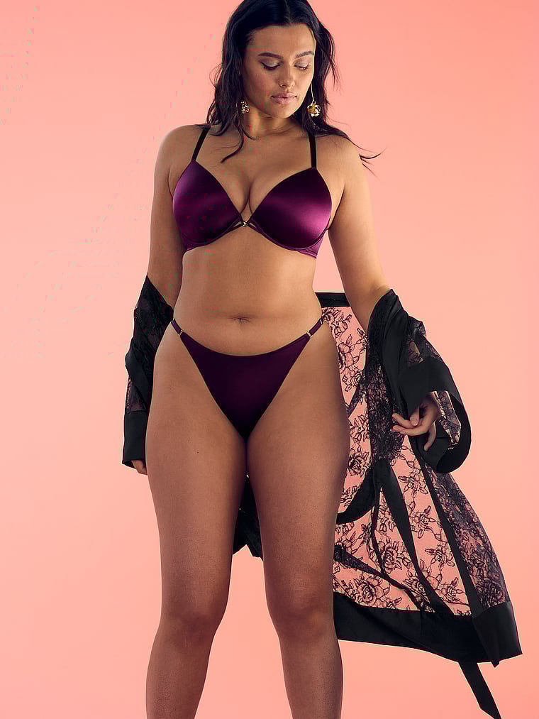 Гладкий бюстгальтер-полуторка с глубоким вырезом и легкой подкладкой Very Sexy, smooth kir
Гладкий бюстгальтер-полуторка с глубоким вырезом и легкой подкладкой Very Sexy, smooth kir