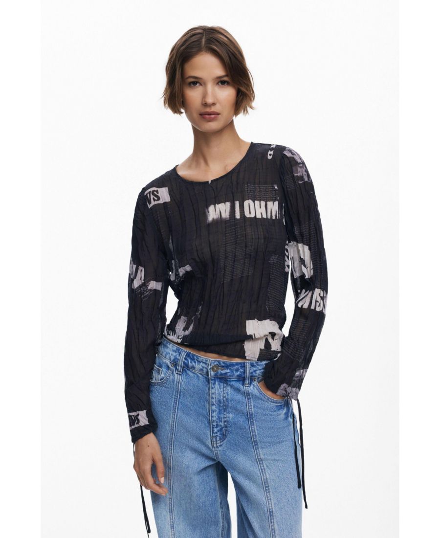 Женская блузка в складку из газетной бумаги Desigual, Black
Женская блузка в складку из газетной бумаги Desigual, Black