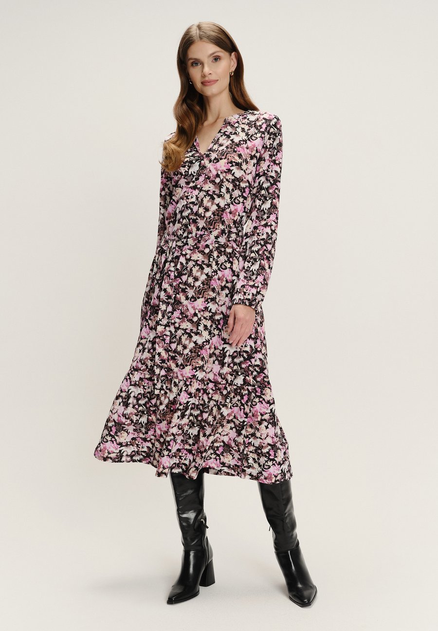 Платье Greenpoint Day dress, Print/Pink
Платье Greenpoint Day dress, Print/Pink