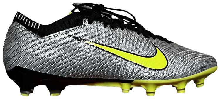 Кроссовки Nike Zoom Mercurial Vapor 15 Elite SG Pro AC '25th Anniversary Pack', серебряный
Кроссовки Nike Zoom Mercurial Vapor 15 Elite SG Pro AC '25th Anniversary Pack', серебряный