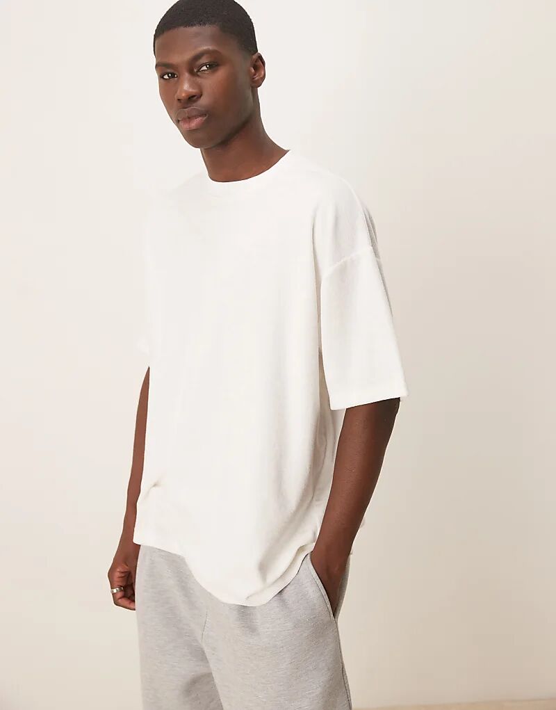 Футболка ASOS DESIGN свободного кроя из белой махровой ткани
Футболка ASOS DESIGN свободного кроя из белой махровой ткани