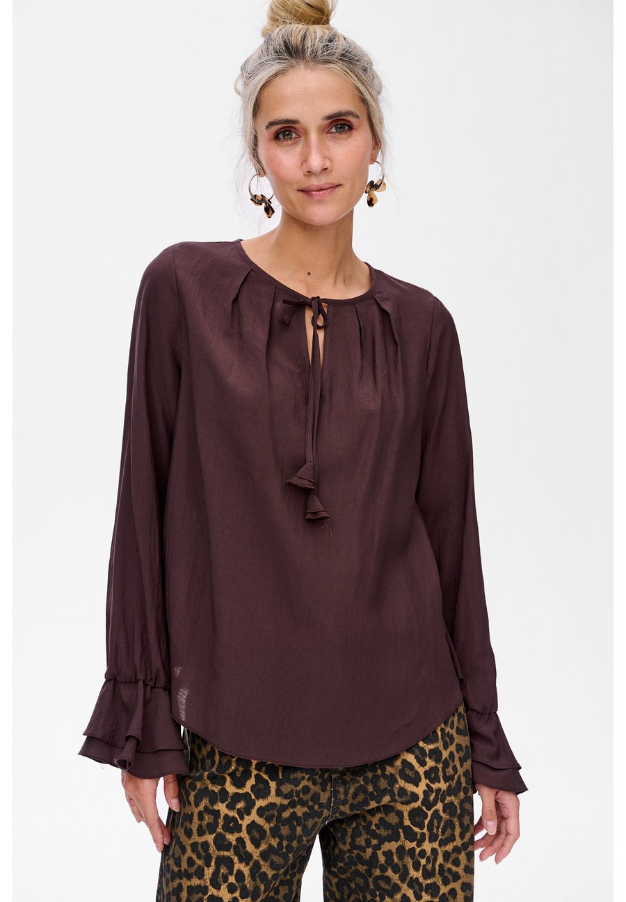 Блуза blue shadow LOUISE, Brown
Блуза blue shadow LOUISE, Brown