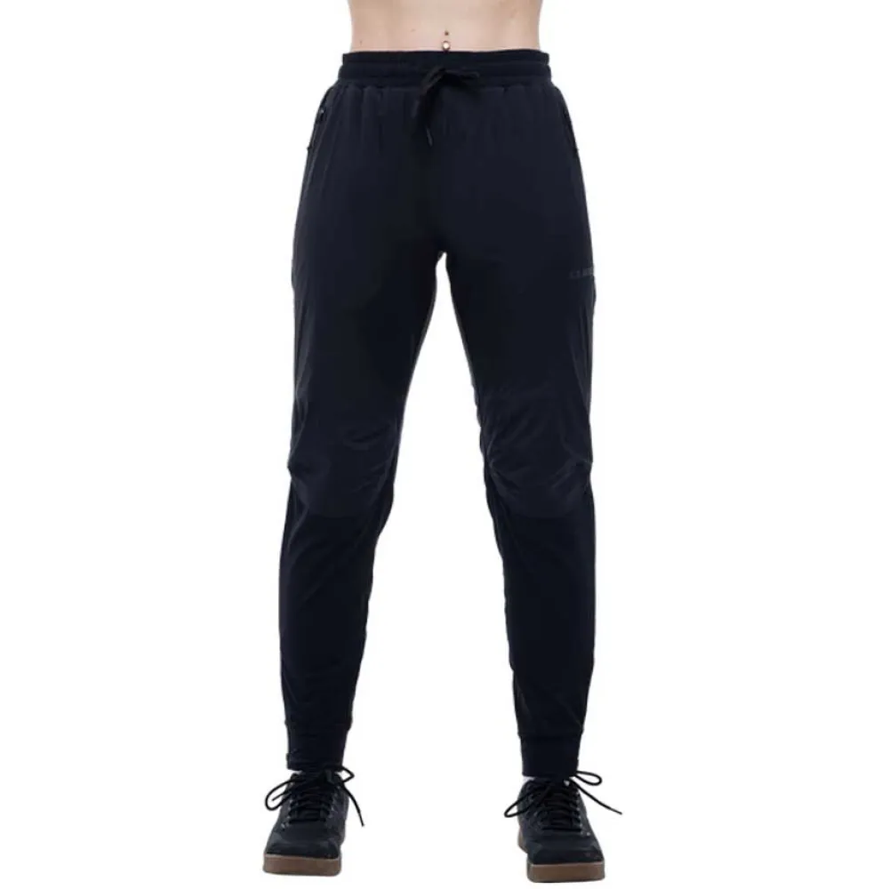 Брюки Cube ATX All Weather, черный
Брюки Cube ATX All Weather, черный