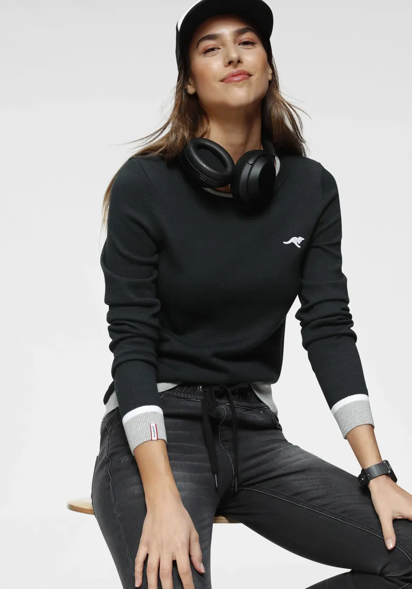 Свитер KangaROOS с круглым вырезом и контрастным краем, черный
Свитер KangaROOS с круглым вырезом и контрастным краем, черный