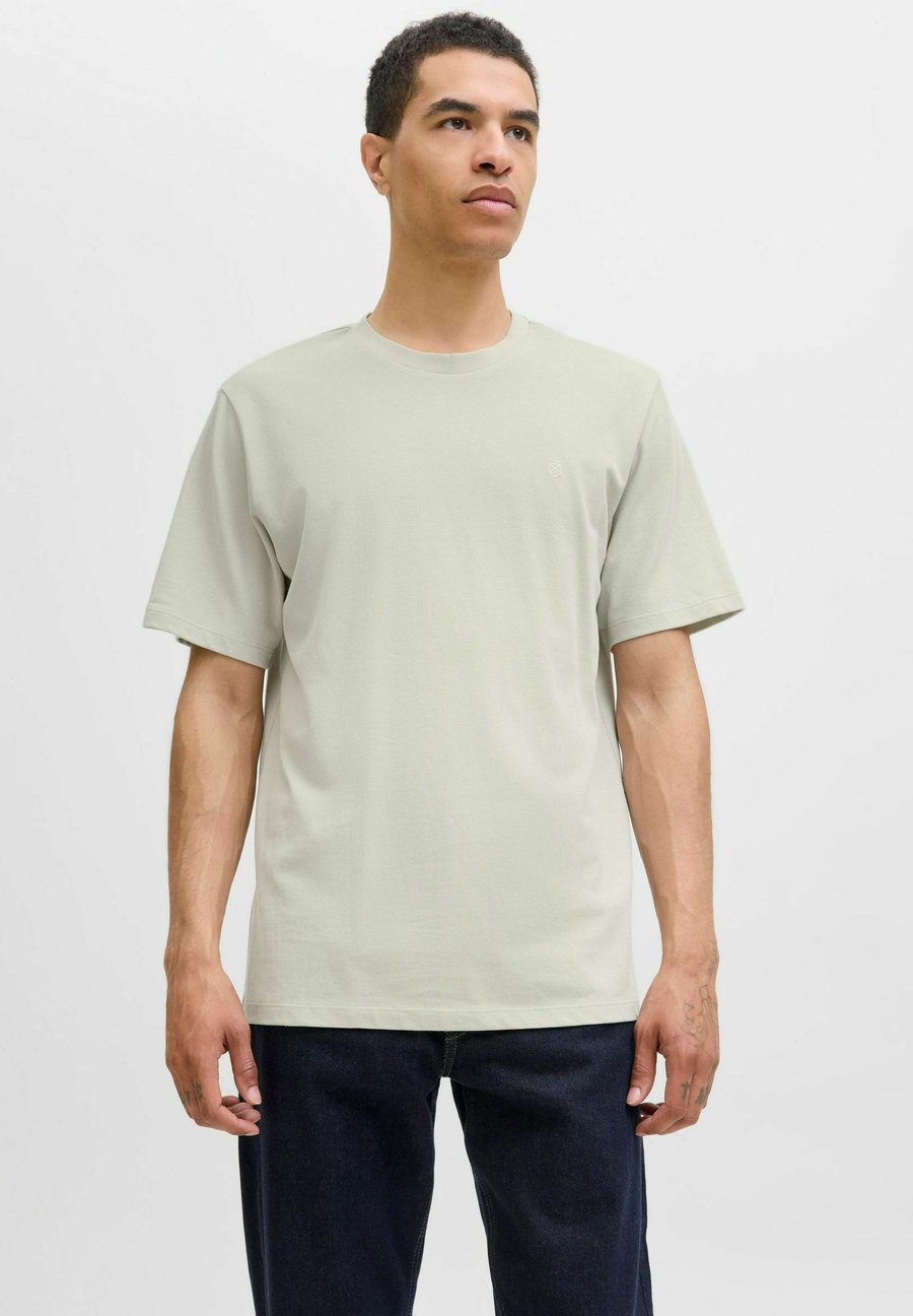 Футболка Jack & Jones PREMIUM Basic T-shirt, Moonstruck/Light Grey, Серый, Футболка Jack & Jones PREMIUM Basic T-shirt, Moonstruck/Light Grey
Футболка Jack & Jones PREMIUM Basic T-shirt, Moonstruck/Light Grey, Серый, Футболка Jack & Jones PREMIUM Basic T-shirt, Moonstruck/Light Grey