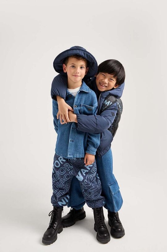 Детская джинсовая куртка Emporio Armani, синий
Детская джинсовая куртка Emporio Armani, синий
