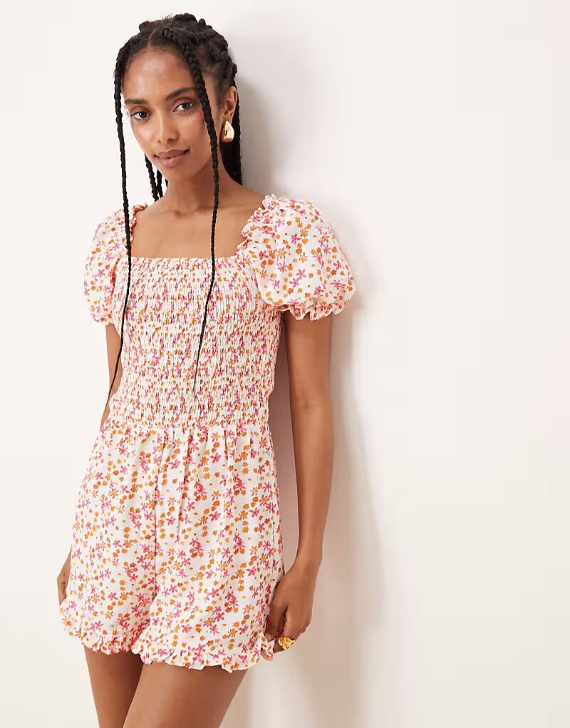 Гламурный комбинезон с короткими рукавами в акварельном стиле Glamorous
Гламурный комбинезон с короткими рукавами в акварельном стиле Glamorous