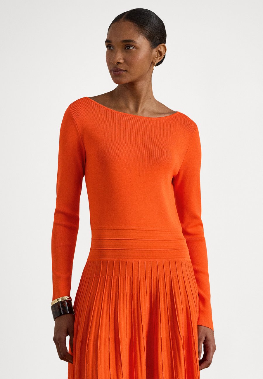 Платье Lauren Ralph Lauren PLEATED FIT-AND-FLARE BOATNECK DRESS, Dusk Orange/Orange
Платье Lauren Ralph Lauren PLEATED FIT-AND-FLARE BOATNECK DRESS, Dusk Orange/Orange