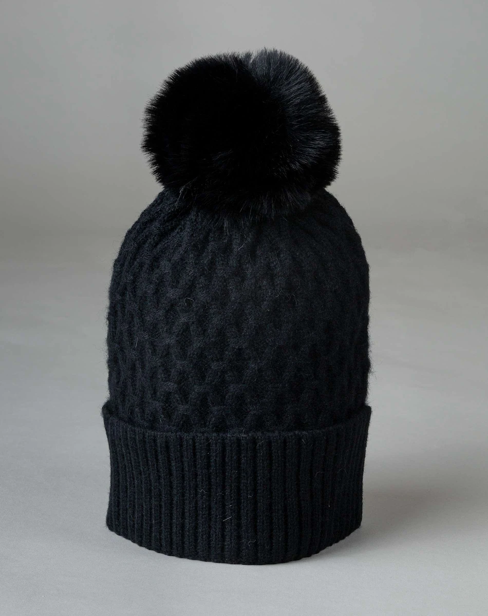 Женская шерстяная шапка с помпоном из меха рекса De la Roca, черный
Женская шерстяная шапка с помпоном из меха рекса De la Roca, черный