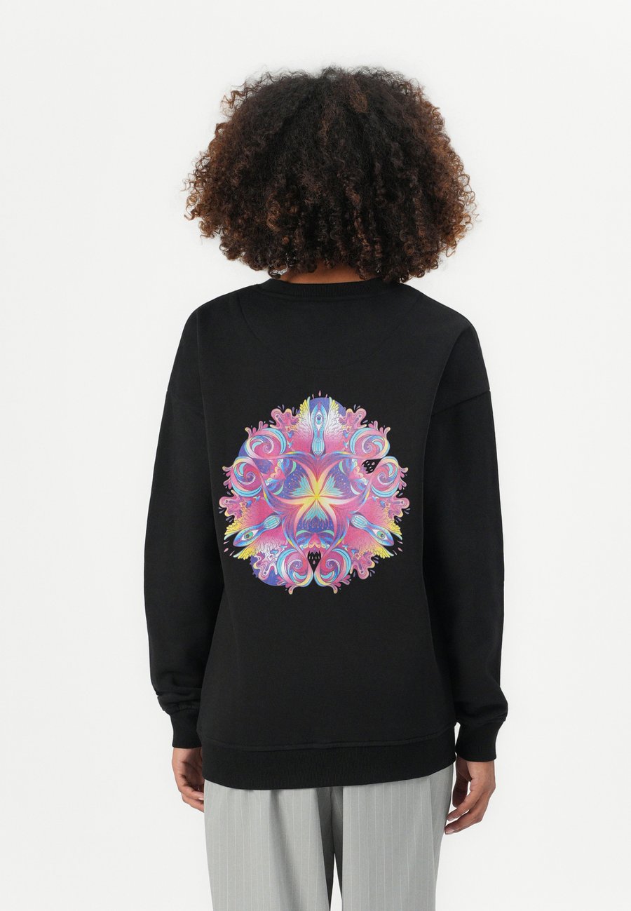 Толстовка Merchcode LADIES PYCHADELIC MANDALA CREWNECK, Black
Толстовка Merchcode LADIES PYCHADELIC MANDALA CREWNECK, Black