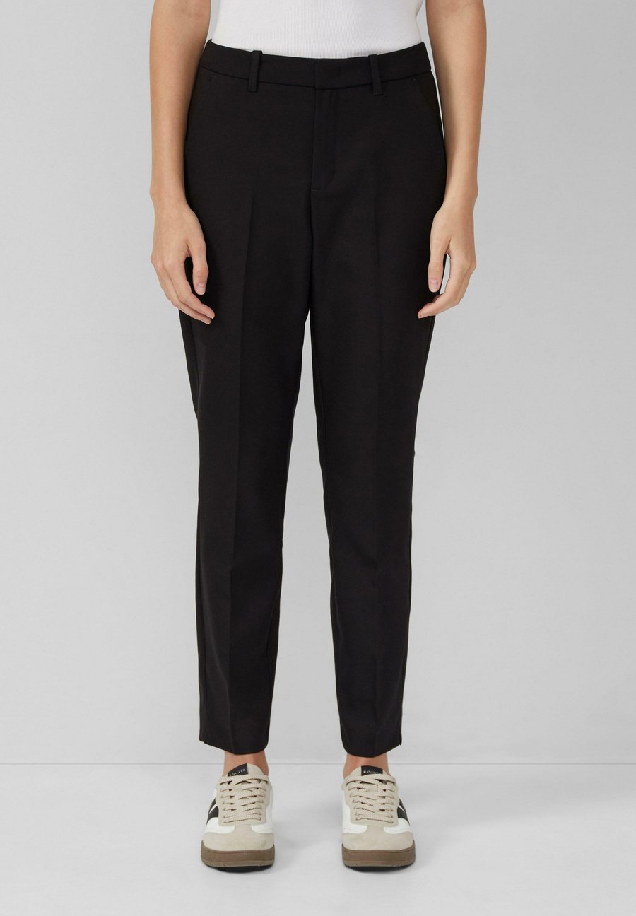 Брюки s.Oliver IM SLIM FIT, Schwarz/Black
Брюки s.Oliver IM SLIM FIT, Schwarz/Black