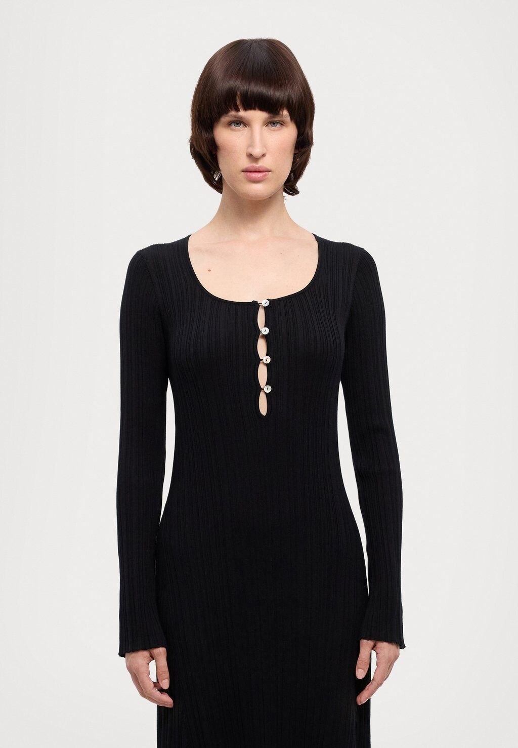 Платье макси UNEVEN DRESS Holzweiler, черный
Платье макси UNEVEN DRESS Holzweiler, черный