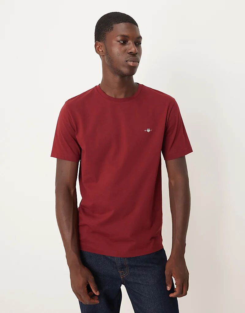 Футболка с логотипом архивного щита GANT темно-красного цвета
Футболка с логотипом архивного щита GANT темно-красного цвета