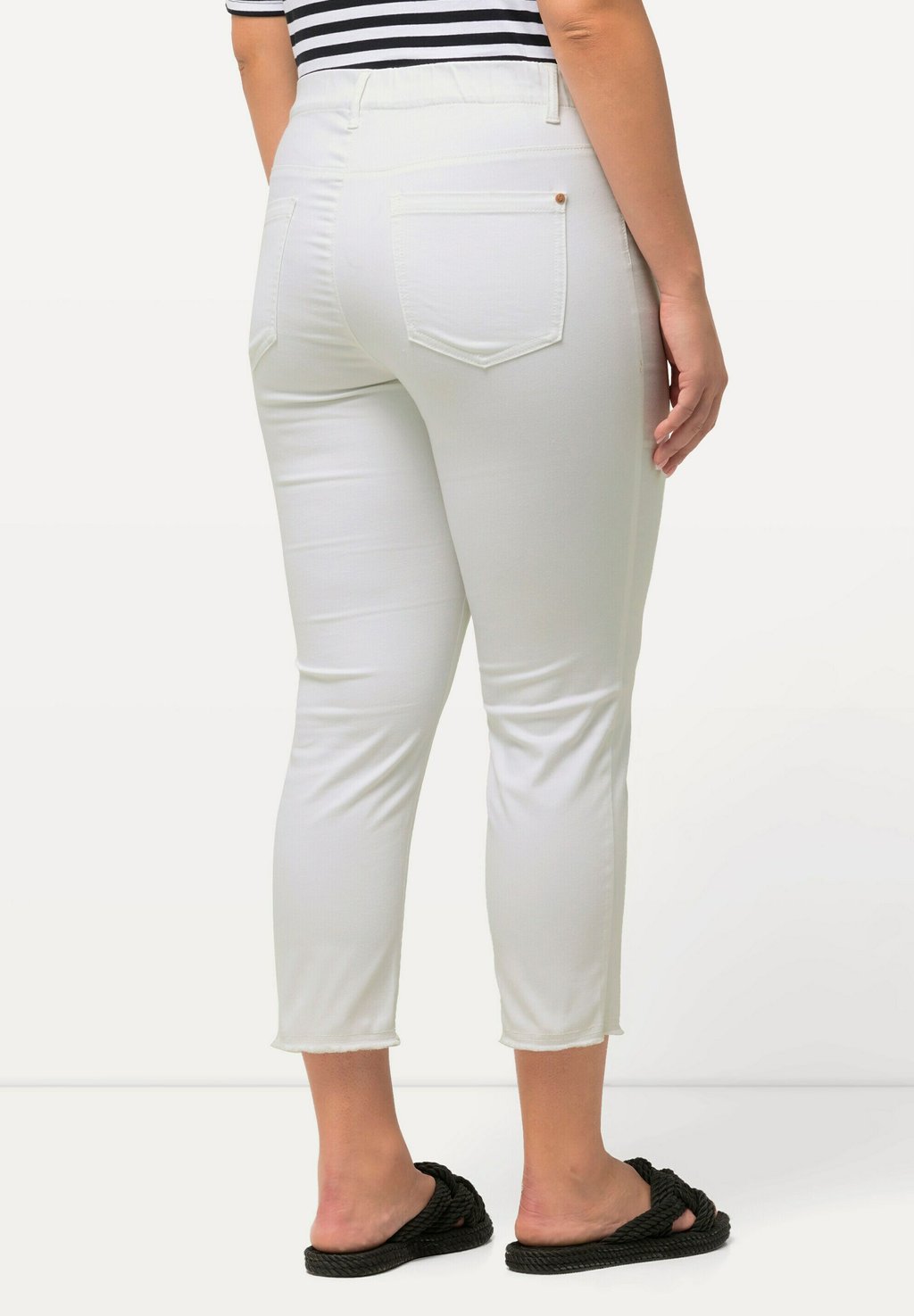 Брюки SIENNA Ulla Popken, молочный
Брюки SIENNA Ulla Popken, молочный