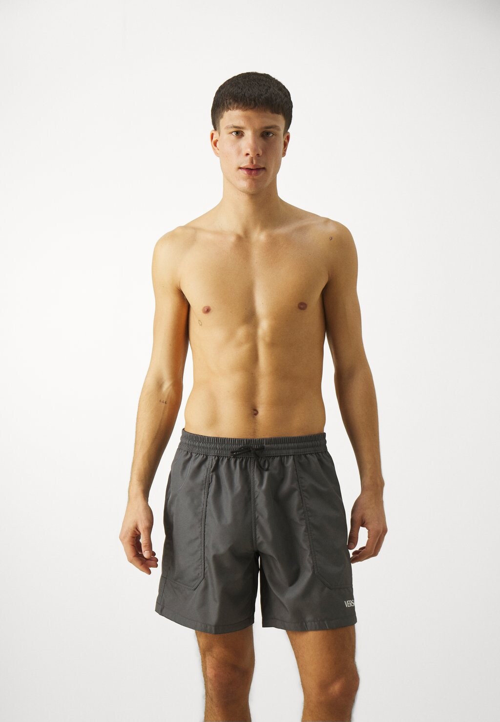 Шорты для плавания REVERSIBLE BAROCCO Versace, цвет black
Шорты для плавания REVERSIBLE BAROCCO Versace, цвет black