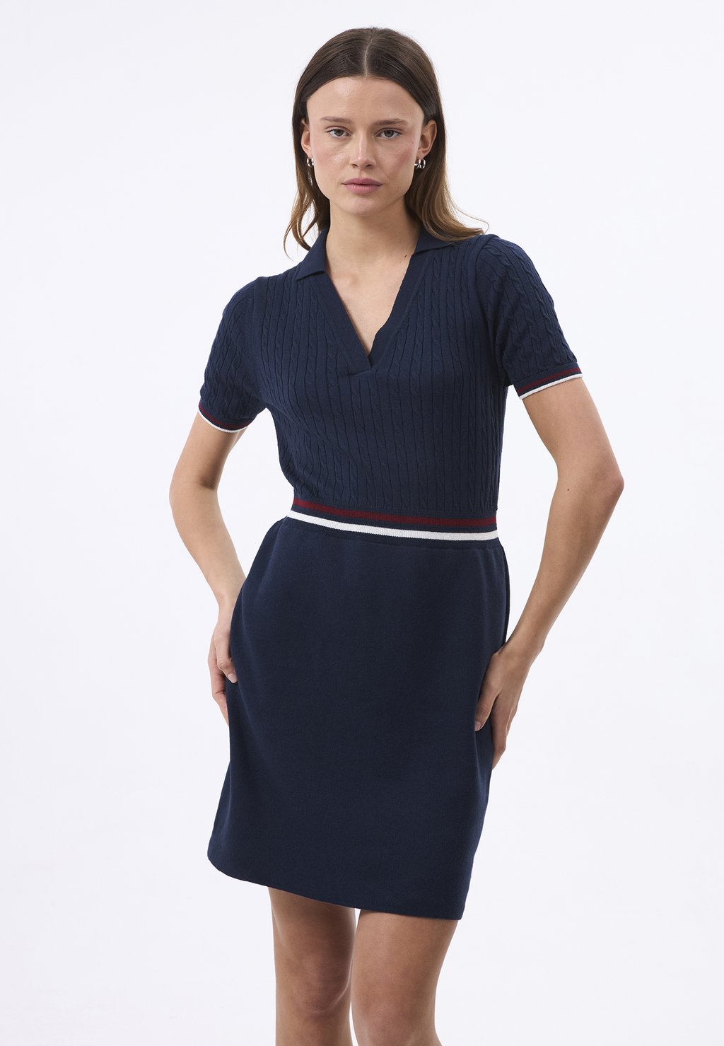 Платье-джемпер Felix Hardy, темно-синий
Платье-джемпер Felix Hardy, темно-синий