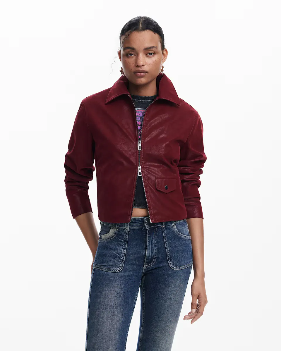 Женская куртка из блестящей кожи Desigual, красный
Женская куртка из блестящей кожи Desigual, красный