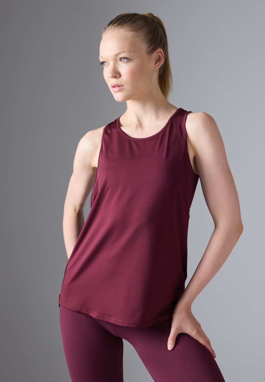 Топ Even&Odd active ESSENTIAL SPORTS VEST, Bordeaux
Топ Even&Odd active ESSENTIAL SPORTS VEST, Bordeaux