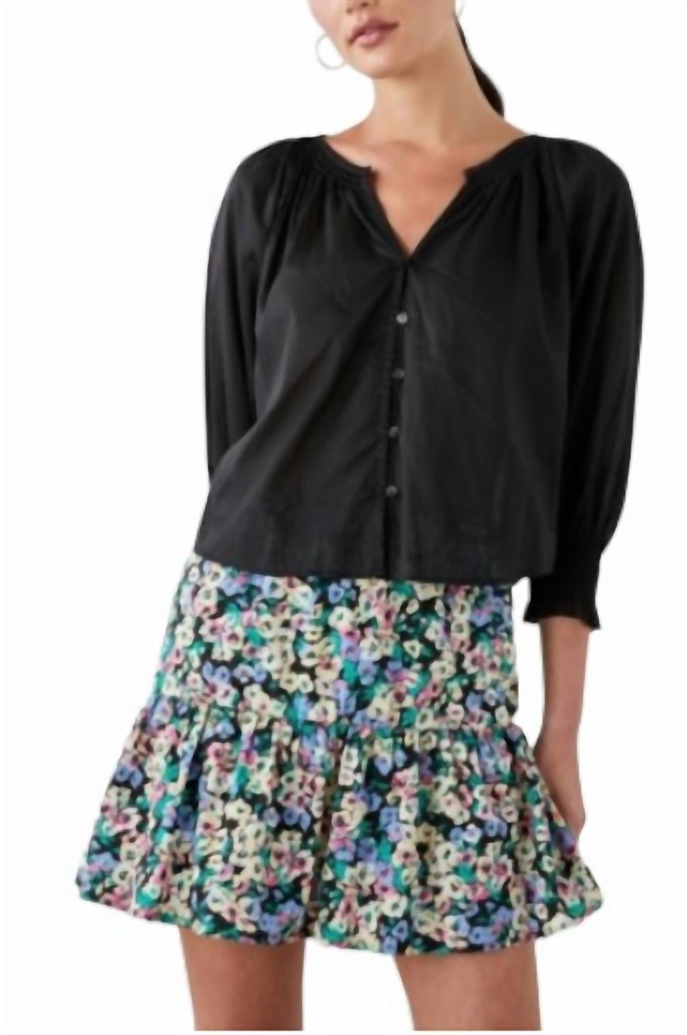 Топ Мэрайи в истинно черном цвете Rails
Топ Мэрайи в истинно черном цвете Rails