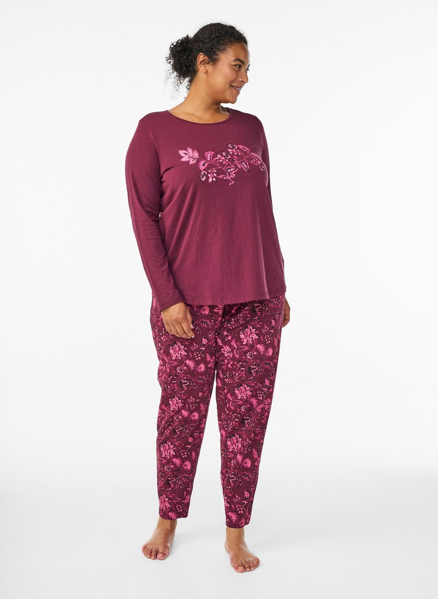 Пижамные брюки Zizzi Pyjama bottoms, Fig Paisley Aop/Bordeaux
Пижамные брюки Zizzi Pyjama bottoms, Fig Paisley Aop/Bordeaux