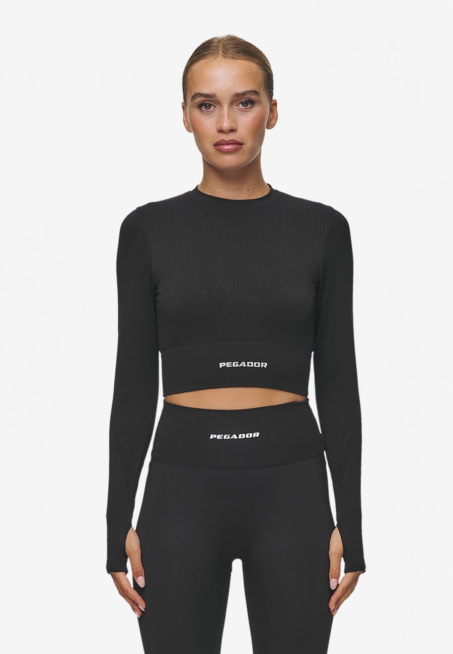 Топ Pegador TELLY, Washed Black/Black
Топ Pegador TELLY, Washed Black/Black