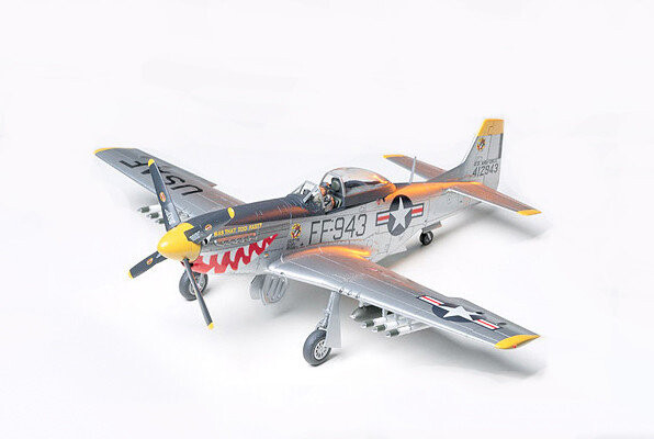 Комплект модели Tamiya, F51D Mustang Корейской войны Neca
Комплект модели Tamiya, F51D Mustang Корейской войны Neca