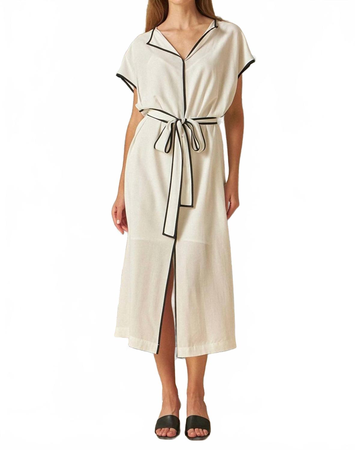 Белое платье миди с контрастной окантовкой и поясом English Factory
Белое платье миди с контрастной окантовкой и поясом English Factory