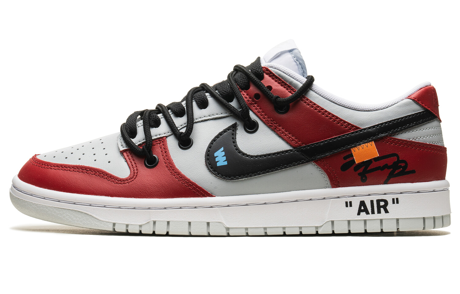 Кроссовки Nike Dunk Skateboarding Shoes Men Low-top Red/Black/White, черный/оранжевый
Кроссовки Nike Dunk Skateboarding Shoes Men Low-top Red/Black/White, черный/оранжевый