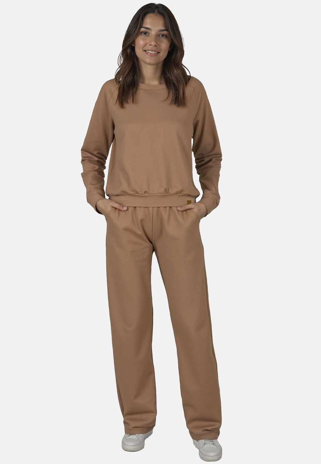 Пижама HOMEWEAR SET Vivisence, бежевый
Пижама HOMEWEAR SET Vivisence, бежевый