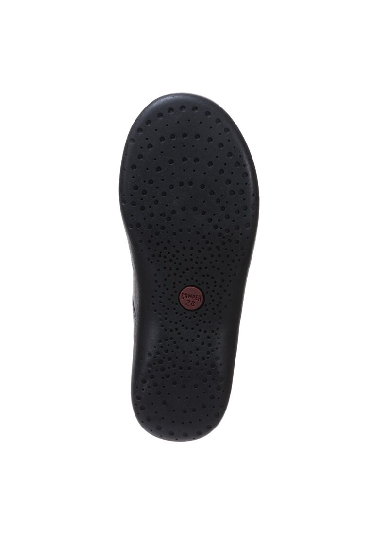 Балетки с пряжкой SPIRAL COMET Camper, черный 
Балетки с пряжкой SPIRAL COMET Camper, черный