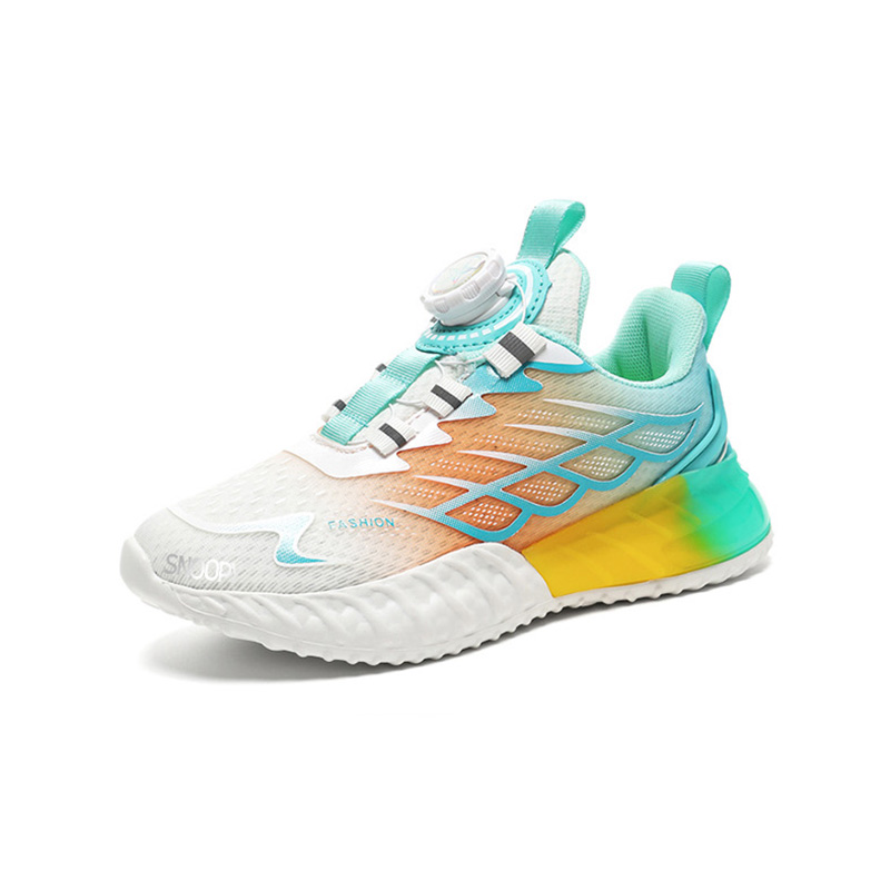 Нескользящие, износостойкие, водонепроницаемые и дышащие детские кроссовки средней высоты для бега. SNOOPY, черный
Нескользящие, износостойкие, водонепроницаемые и дышащие детские кроссовки средней высоты для бега. SNOOPY, черный