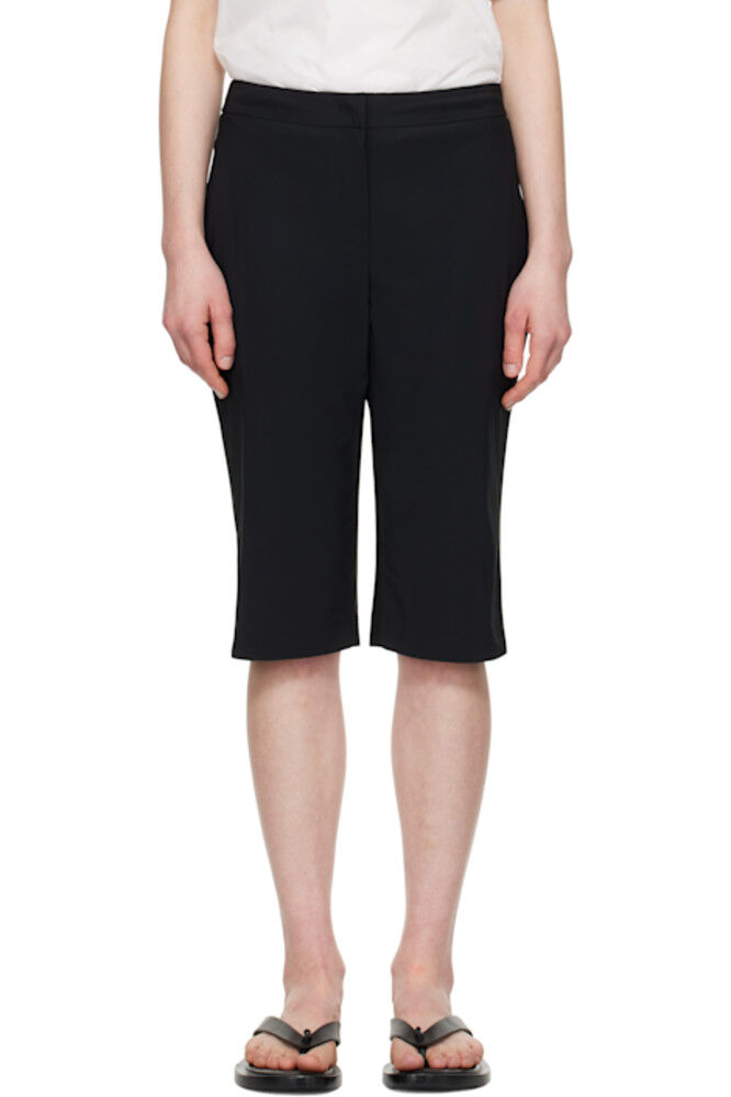 Черные шорты-бермуды AMOMENTO
Черные шорты-бермуды AMOMENTO