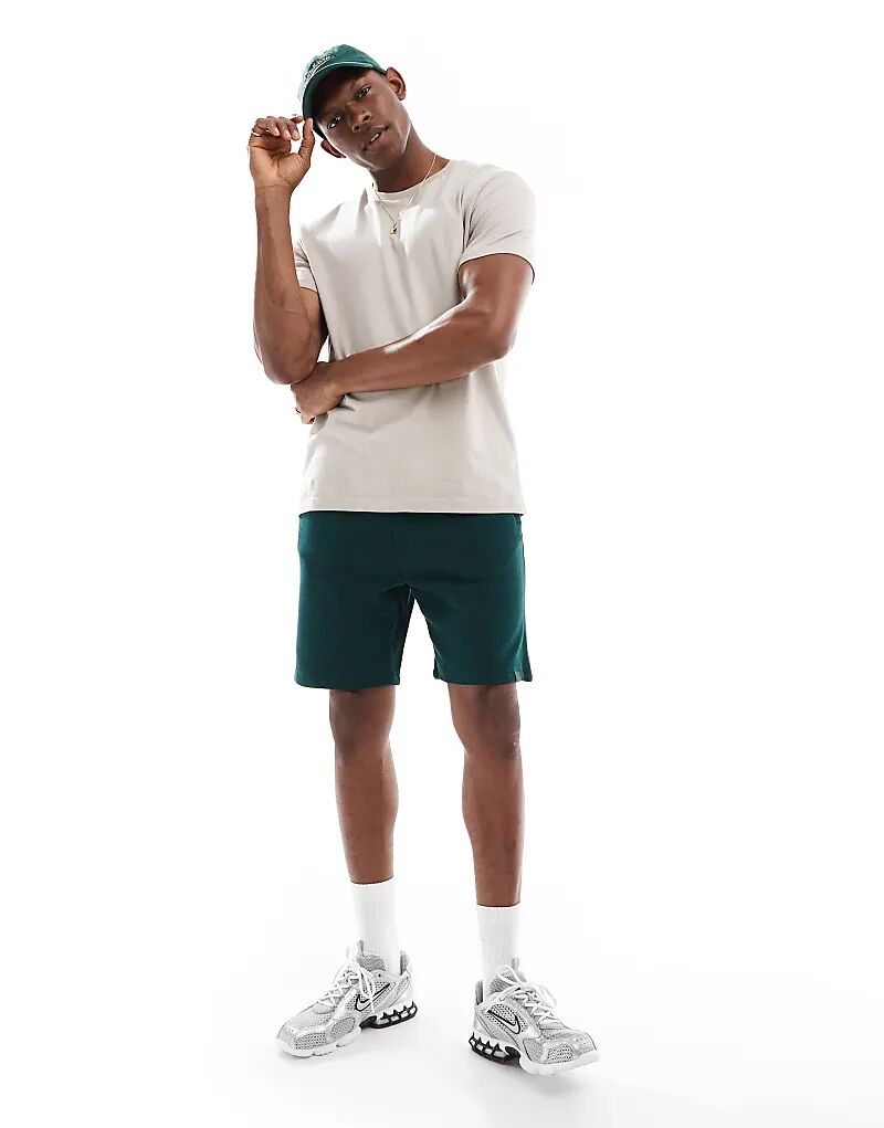 Плюшевые шорты-бермуды Bershka зеленого цвета
Плюшевые шорты-бермуды Bershka зеленого цвета